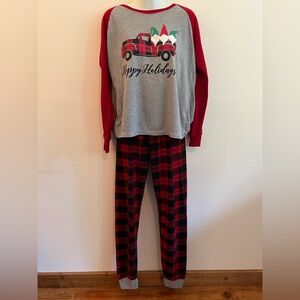 Women’s Buffalo Plaid Pajama Set Medium Red Black Christmas Sleepwear Gnome